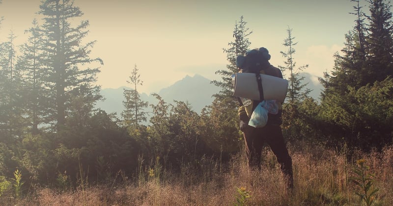 Dormez mieux sous les étoiles : top 5 des sacs de couchage pour des nuits confortables en plein air